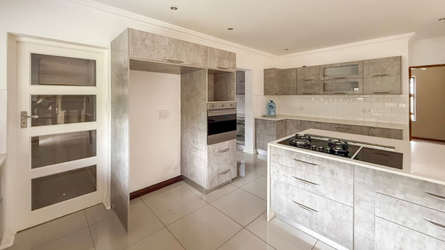 4 Bedroom Property for Sale in Birdwood Estate North West